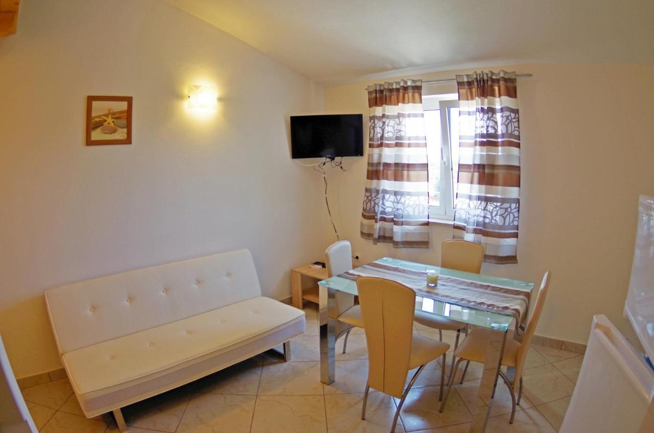 Holiday Apartments In House Sanja Rakalj Exterior foto